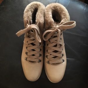 Bionica leather and Shearling boots